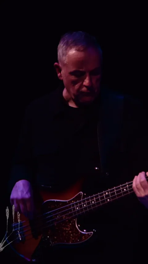 Performance preview for Pete Roth Trio feat Bill Bruford "Group Chat" Main Theme